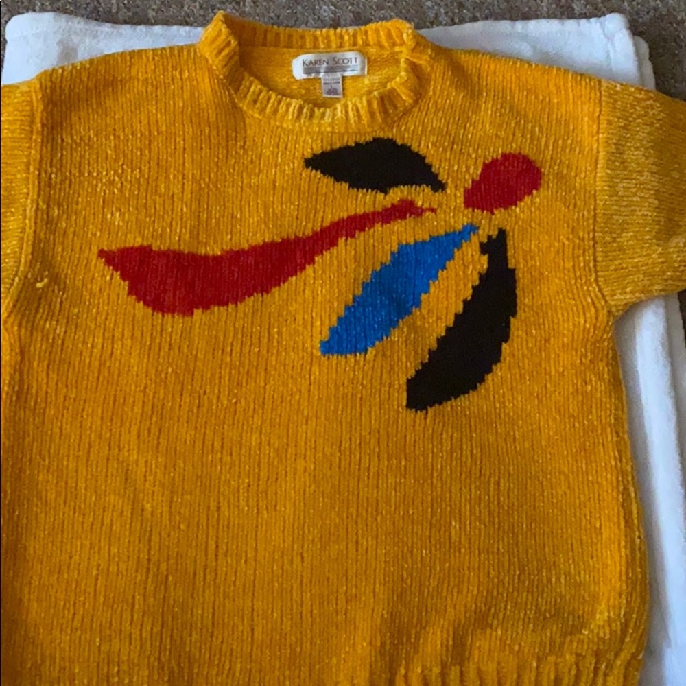 Vintage yellow sweater